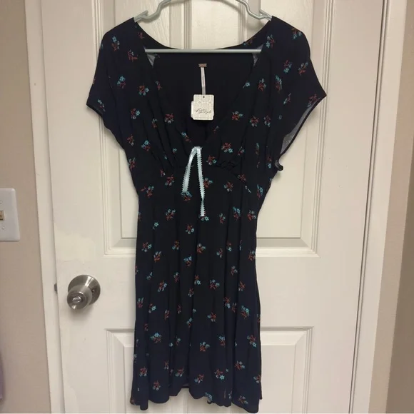 Free People Everyone’s Favorite Floral Mini Dress - Picture 5 of 11